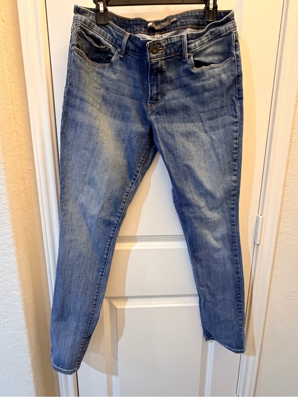 Levi's Women's Light Blue Skinny Jeans